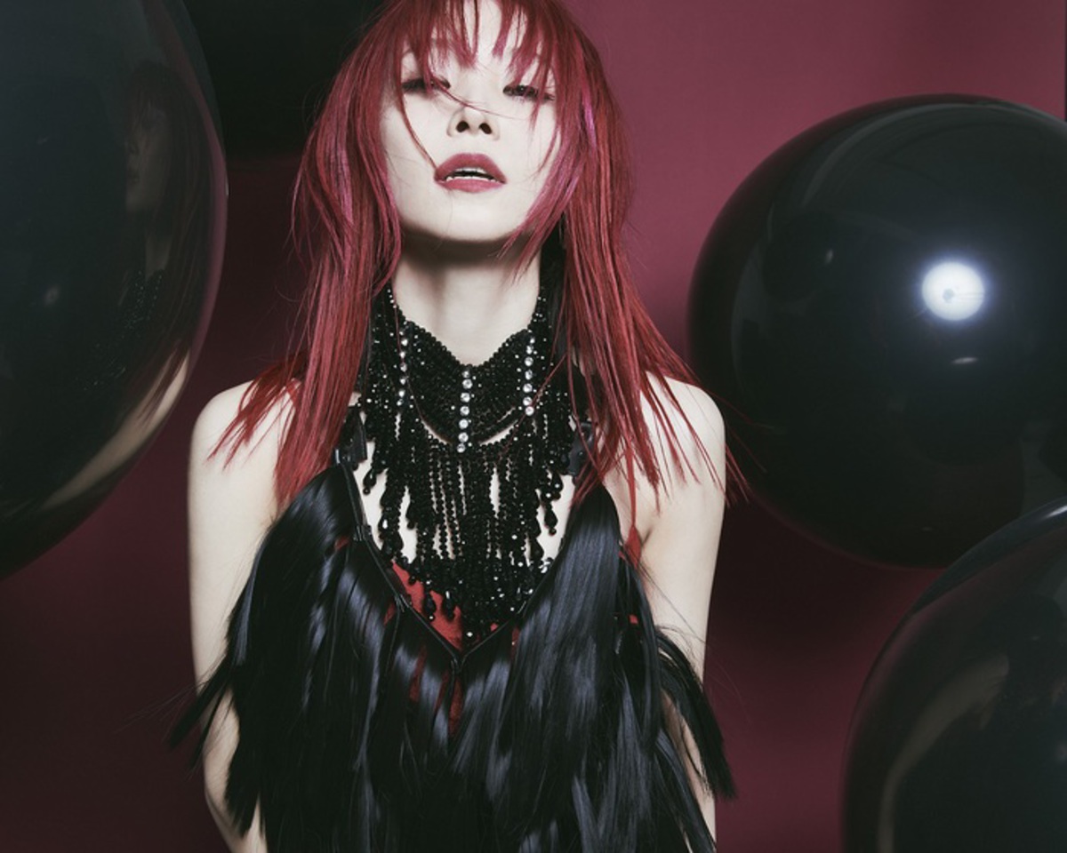 Lisa デビュー10周年ミニ アルバム Ladybug よりmah Sim が楽曲制作に参加した Viva La Midala 5 1放送のfm802 802 Palette で初oa