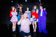 豆柴の大群、初のミニ・アルバム『WOW!!シーズン』7/14リリース。新曲「走れ豆柴」先行配信＆MV公開決定
