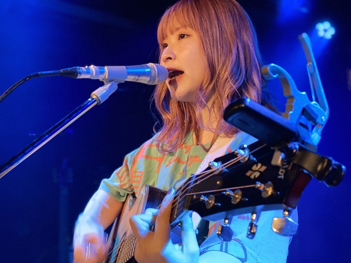 みきなつみ、誕生日配信ライヴにてミニ・アルバム『イエローバタフライ』発売を発表。地元さいたま市でカフェ・ライヴ開催も決定