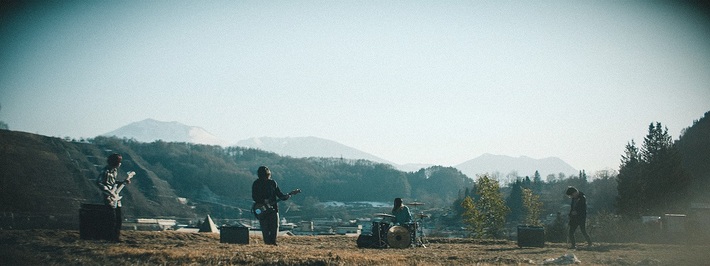 それでも世界が続くなら、1st EP『僕は君に会えない』のサブスク配信全曲解禁。墜落事故と日常を描くMV「猫と飛行機」同時公開