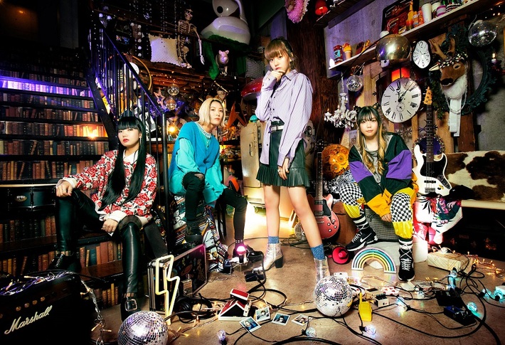 Z世代ガールズ・バンド she9、ドラマ"結婚できないにはワケがある。"EDテーマ「BPM」配信スタート。本日20時にTikTokで話題の"バンドあるある"を盛り込んだMV公開