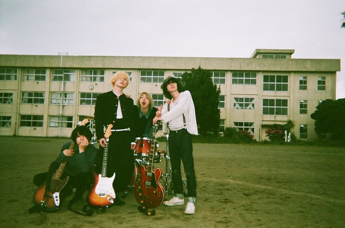 WOMCADOLE、7/7発売のノベル・コンセプトアルバム『旅鴉の鳴き声』より新曲「ラブレター」明日6/30先行配信＆MV公開。全国リリース・ツアー日程も発表