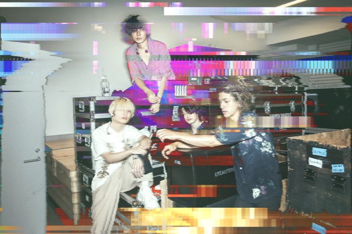 [Alexandros]、"ALEATORIC TOMATO Tour 2021"Zepp Osaka Bayside公演のライヴ全編＆アフター・パーティー有料生配信決定。ライヴ本編の一部をYouTube無料生配信