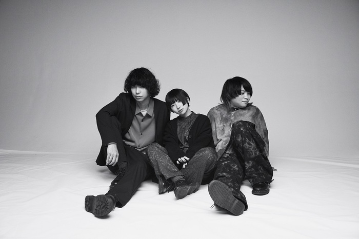 Hakubi、アルバム初回盤ライヴDVDティーザー映像公開＆7/9に新曲「悲しいほどに毎日は」配信リリース決定。"京都迎撃 2021"全出演者も発表