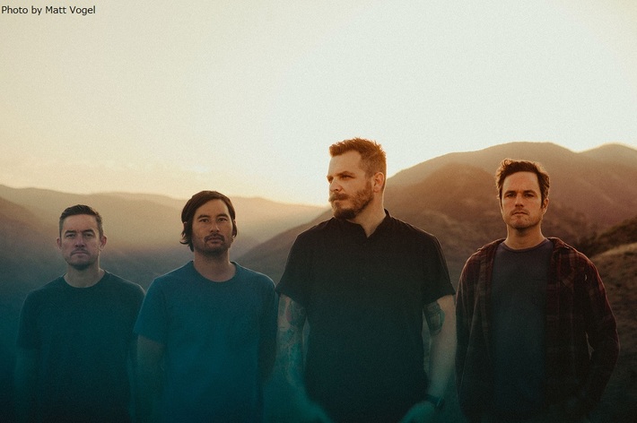 孤高のポスト・ハードコア・バンド THRICE、ニュー・アルバム『Horizon/East』9/17リリース決定。新曲「Scavengers」公開