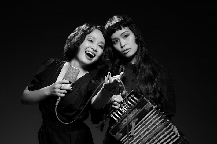 チャラン・ポ・ランタン、8ヶ月連続ライヴのダイジェスト映像を本日8/1より定期的に公開。毎週水曜日にはふたり編成のリマスタリング音源を5週にわたり配信