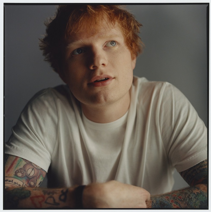 Ed Sheeran、ニュー・アルバム『=』10/29リリース決定。新曲「Visiting Hours」とパフォーマンス動画公開