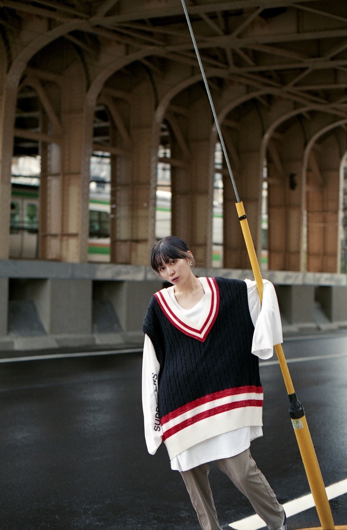 ナナヲアカリ、TAKU INOUE、てにをはの3人が審査員。優勝作品が公式音源として配信される「雷火」リミックス・コンテスト開催決定