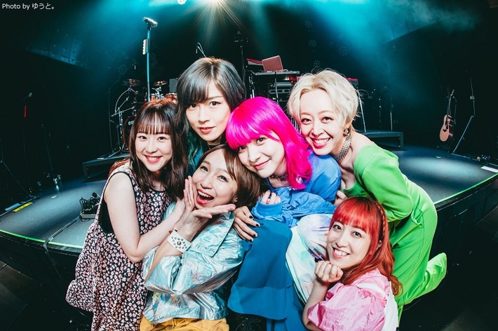 Gacharic Spin、結成12周年記念オンライン・ライヴでyuri（Dr）が8ヶ月ぶりに復帰。メンバー全員参加のインターネット・サイン会開催も決定