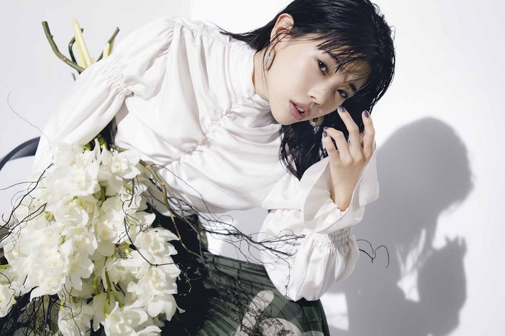 アイナ・ジ・エンド、最新EP『BORN SICK』より「ペチカの夜」MV公開