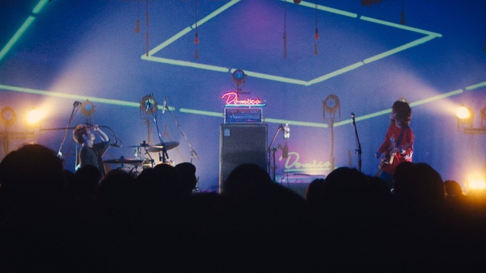 ドミコ、恵比寿LIQUIDROOMにて開催したリリース記念ライヴより「猿犬蛙馬」の映像公開