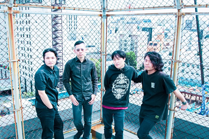 福岡のロック・バンド FREE WALK FREE、初の全国流通盤『碧』より「コバルトブルーの夜」MV公開