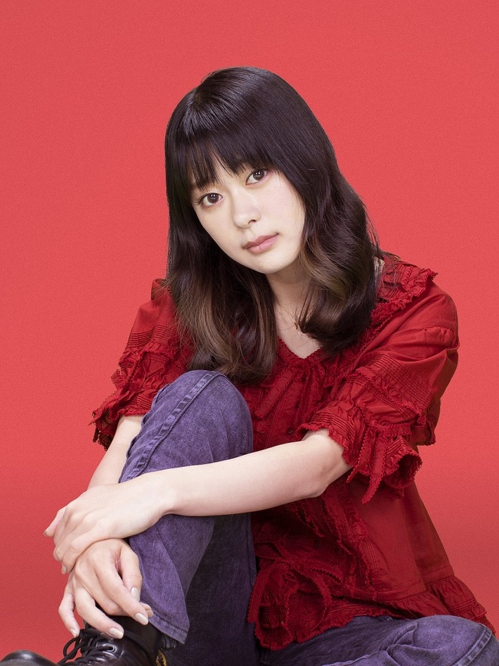 ももすももす、ドラマ"どうせもう逃げられない"ED主題歌「サーモクライン」MVを明日10/20 21時プレミア公開。自身が監督を担当、井手上 漠がゲスト出演