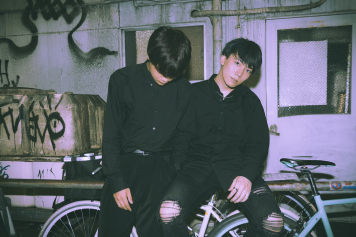 超人気インフルエンサー 成瀬＆Rinによる新規音楽ユニット"Non-Holic"、1stシングル『Play game/Spotlight』10/20配信スタート。アートワーク＆MV（Short Ver.）公開