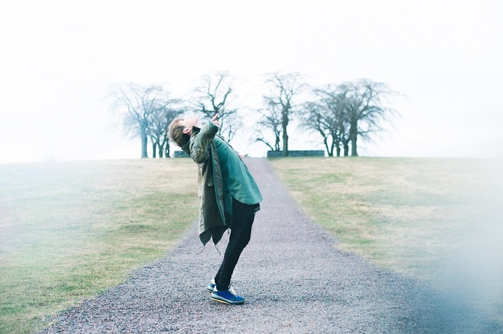 辻村有記、小説"時守たちのラストダンス"とのフィーチャリングで新曲「おとぎ話」本日10/8リリース