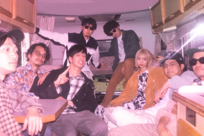 竹内アンナ、AFRO PARKERとのコラボ曲「Now For Ever (with AFRO PARKER)」MVをリリース日の明日11/10 21時半に公開。21時からはYouTube Liveも