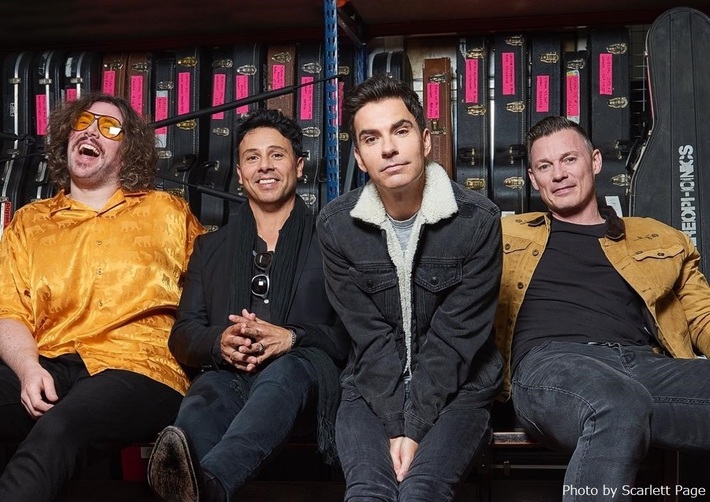 STEREOPHONICS、来春発売のニュー・アルバム『Oochya!』より「Do Ya Feel My Love?」配信開始。明日11/11 3時にMVも公開