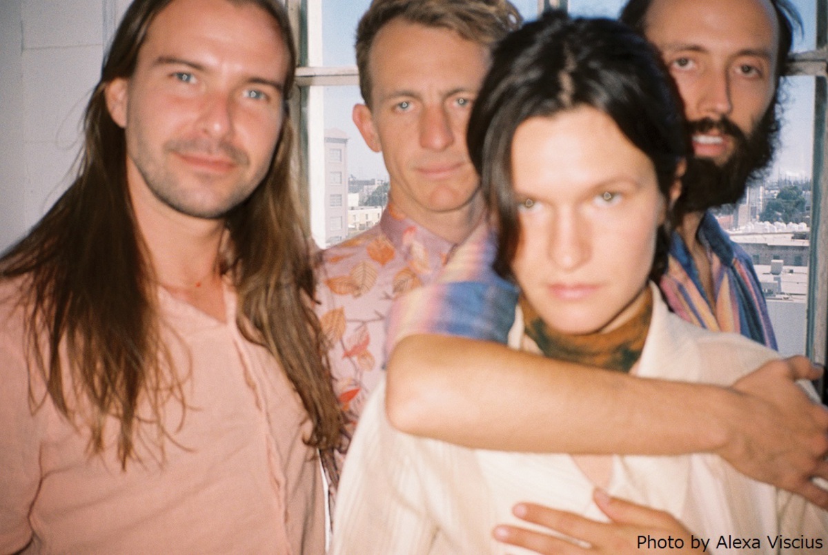 USインディーの至宝 BIG THIEF、2枚組の最新アルバム『Dragon New Warm