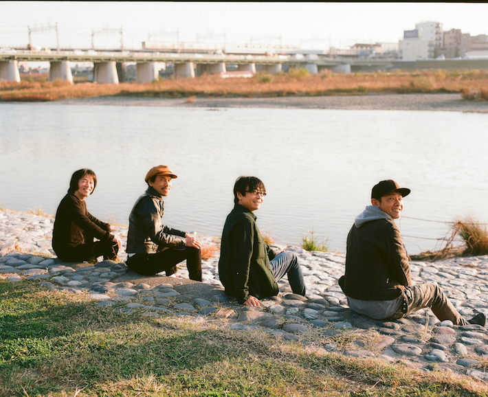 フラワーカンパニーズ、"「フォークの爆発2021 ～座って演奏するスタイルです・おくのさんといっしょ～」スタジオライブ編"11/23配信決定