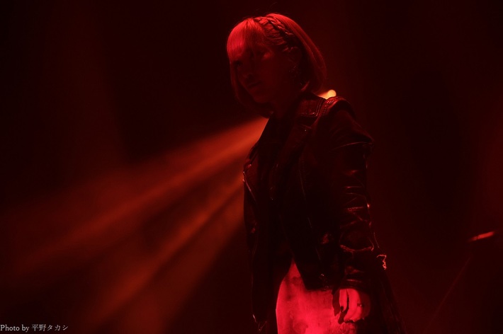 ReoNa、全国7都市9公演を回るアコースティック・コンサート・ツアー[ReoNa Acoustic Concert Tour 2022 "Naked"]来年5月より開催決定