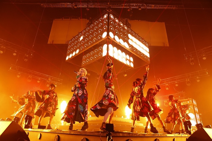 私立恵比寿中学、"大学芸会2021"2日目公演でファンクラブ・イベントと春の全国ツアー発表。新曲「Anytime, Anywhere」ライヴ・バージョンもTikTokにて公開