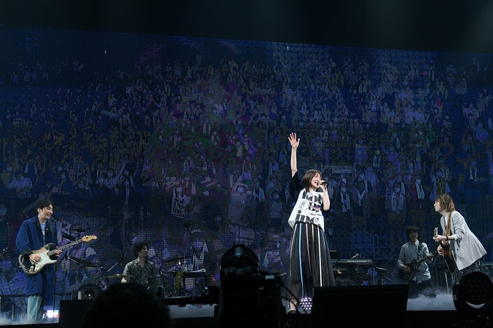 いきものがかり、初のドライブ・イン・シアター開催決定。最新ツアー映像を地元神奈川県海老名で12/26上映