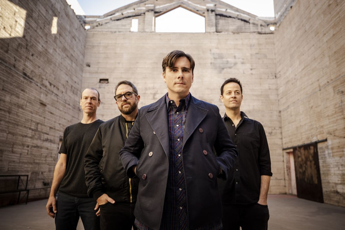 JIMMY EAT WORLD、アルバム『Surviving』、『Futures』、『Clarity』の再現ライヴをYouTubeで公開