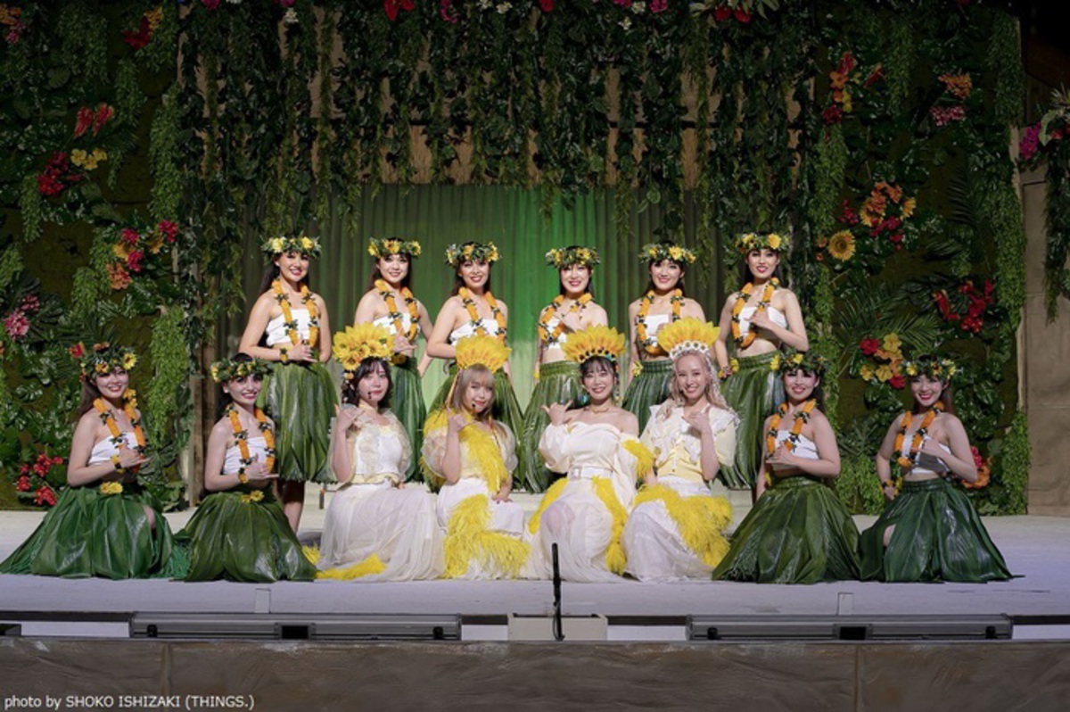 三線 さんしん 沖縄(琉舞)×フラダンサー (ハワイ) コラボデザイン ハナ LL_img_360045_1.png?format=webp