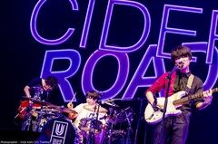 UNISON SQUARE GARDEN、8月に開催された[Revival Tour "CIDER ROAD"]よりツアー・ファイナルZepp Sapporoのライヴ映像を期間限定公開