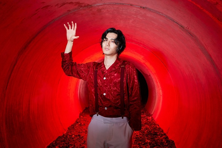 藤井 風、2ndアルバム『LOVE ALL SERVE ALL』3/23リリース決定。新アー写も公開