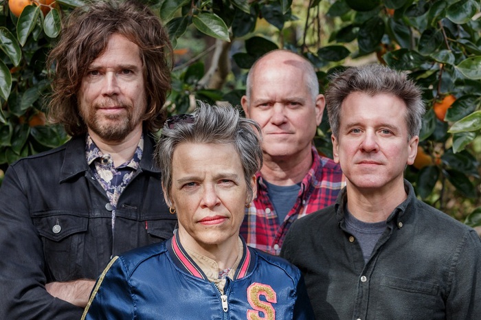 SUPERCHUNK、ニュー・アルバム『Wild Loneliness』よりOwen PallettとTracyanne Campbell（CAMERA OBSCURA／TRACYANNE & DANNY ）フィーチャーした「This Night」公開