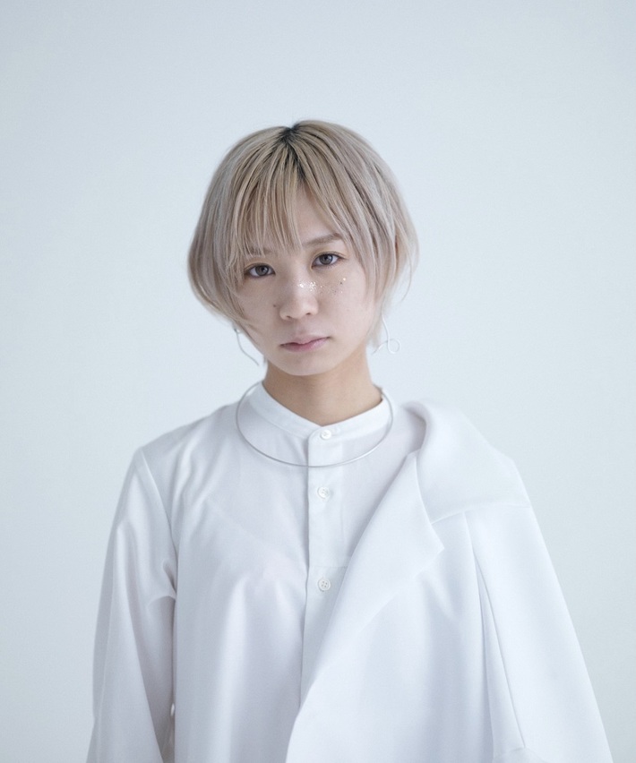 モモコグミカンパニー（BiSH）、小説デビュー作"御伽の国のみくる"3月発売決定。主人公はアイドルの夢にもがくメイド喫茶店員