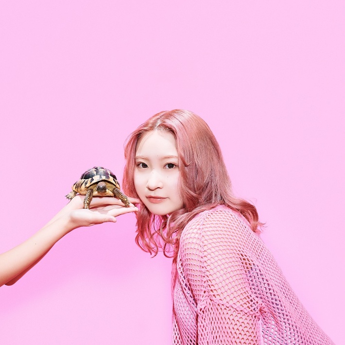 みきなつみ、シンガー・ソングライターとして新たな一面を出す2022年初の新曲「めんどくせ」リリース決定