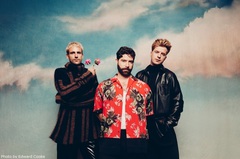FOALS、今夏発売予定のニュー・アルバム『Life Is Yours』から新曲「2AM」公開
