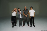 RED HOT CHILI PEPPERS、John Frusciante復帰後初のアルバム『Unlimited Love』より新曲「Black Summer」MV公開