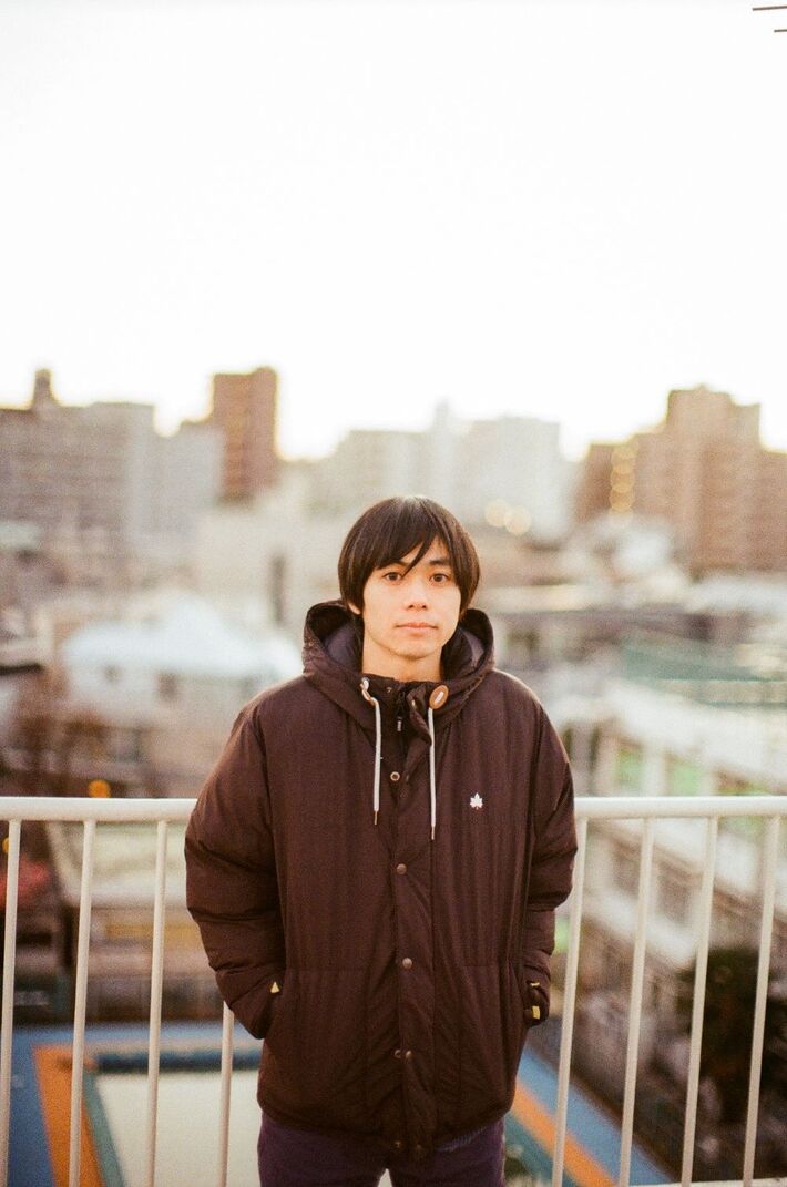 小山田壮平、全国13ヶ所を巡るバンド・ツアーに向け配信シングル『スライディングギター / アルティッチョの夜』3/23リリース