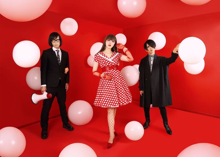 アーバンギャルド、浜崎容子（Vo）生誕ライヴ開催決定。浜崎ソロとバンドのツーマンに