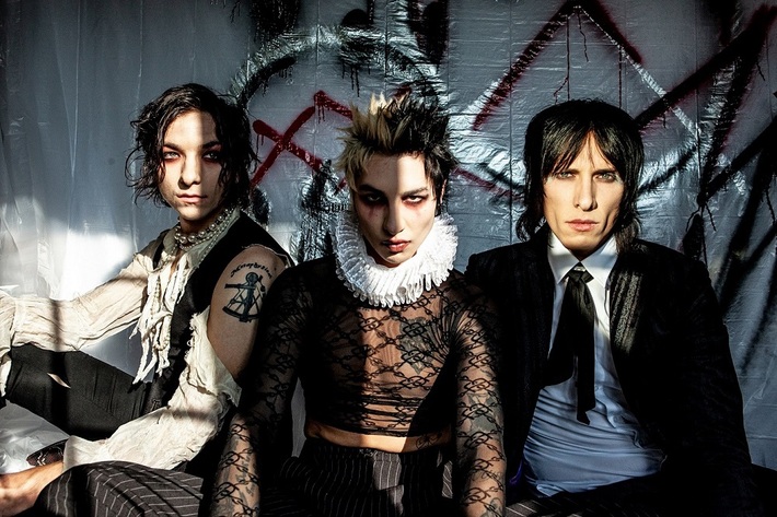 PALAYE ROYALE、KORNやEVANESCENCEとの北米ツアーに先駆け最新シングル「Broken」のMV公開