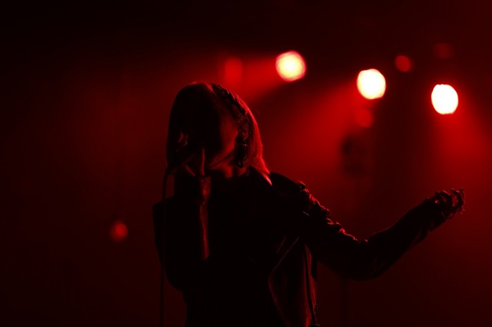 ReoNa、来年3/6に初の日本武道館ワンマン決定。武道館への"まわり道ツアー"も