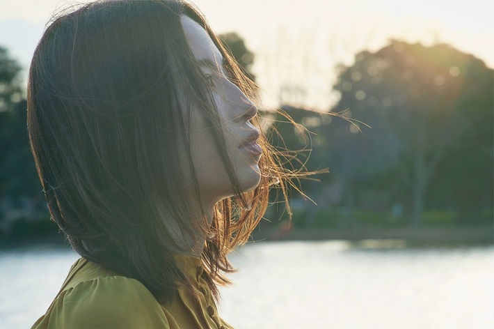 Uru、松本花奈監督による「それを愛と呼ぶなら」MVメイキング映像公開