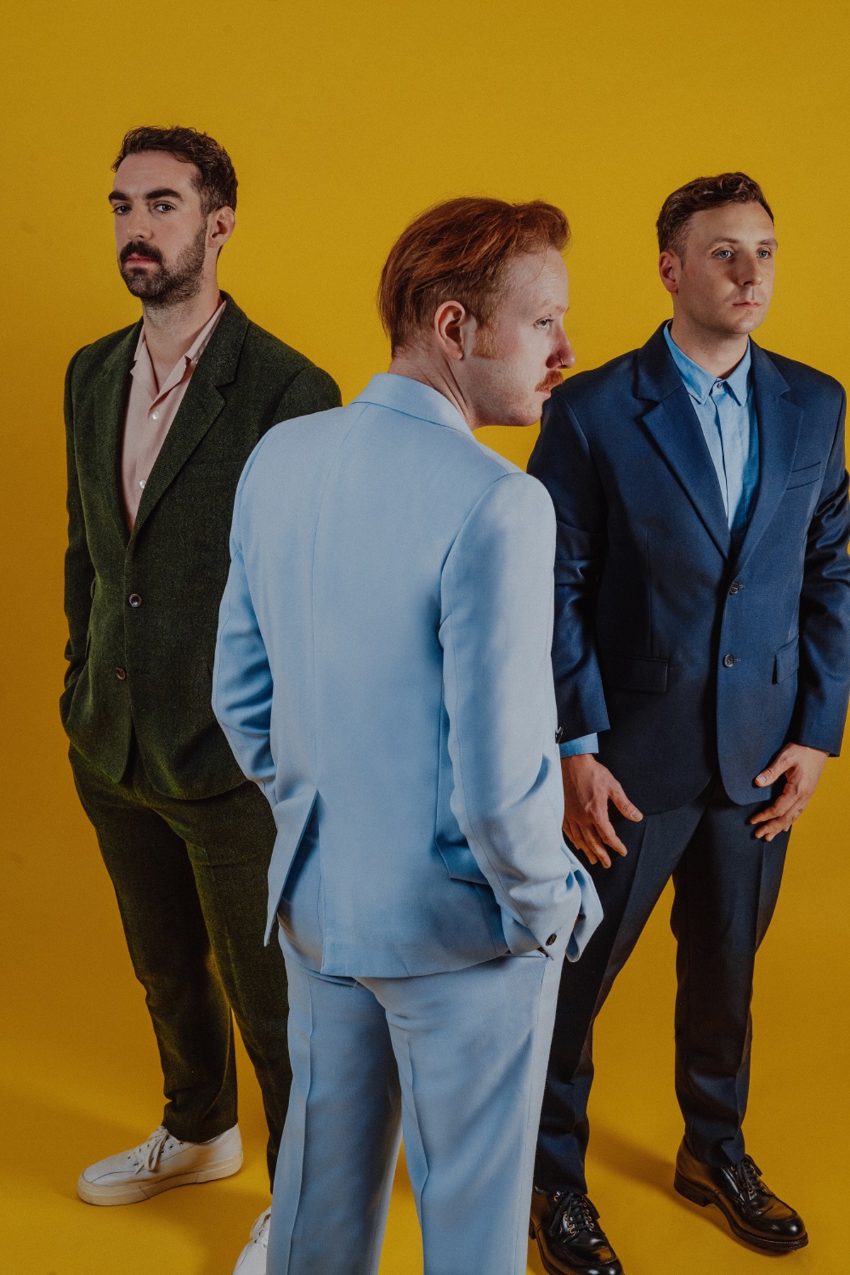 TWO DOOR CINEMA CLUB、9/2リリースのニュー・アルバム『Keep On Smiling』より第1弾シングル「Wonderful Life」MV公開