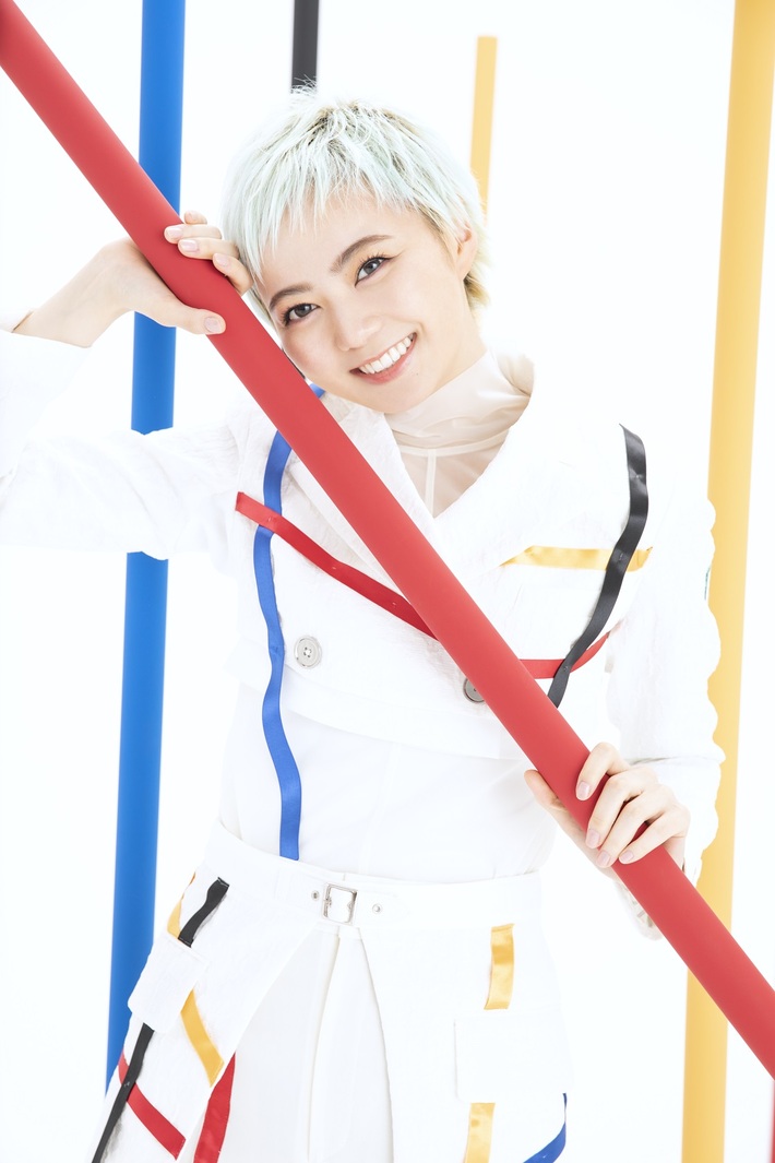 安本彩花（私立恵比寿中学）、"MAISONdes"に入居決定。リミックス参加楽曲をソロ・ライヴでサプライズ披露