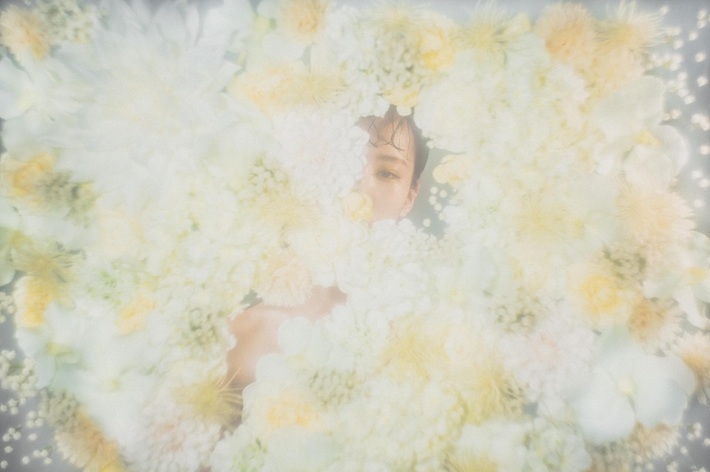 空白ごっこ、映画"神は見返りを求める"挿入歌「かみさま」MV公開。新アー写も発表