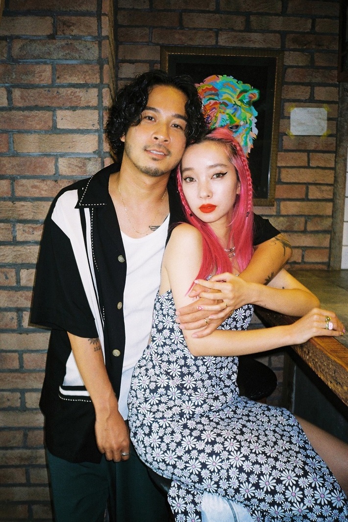 KENNY（SPiCYSOL）、AMI（AMIAYA）との結婚を発表