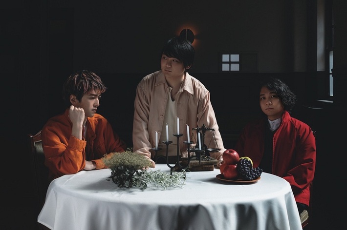 BBHF、レコードB面に限定収録の「愛を忘れないで」を本日8/10"ハートの日"に配信リリース。リリック・ビデオも公開