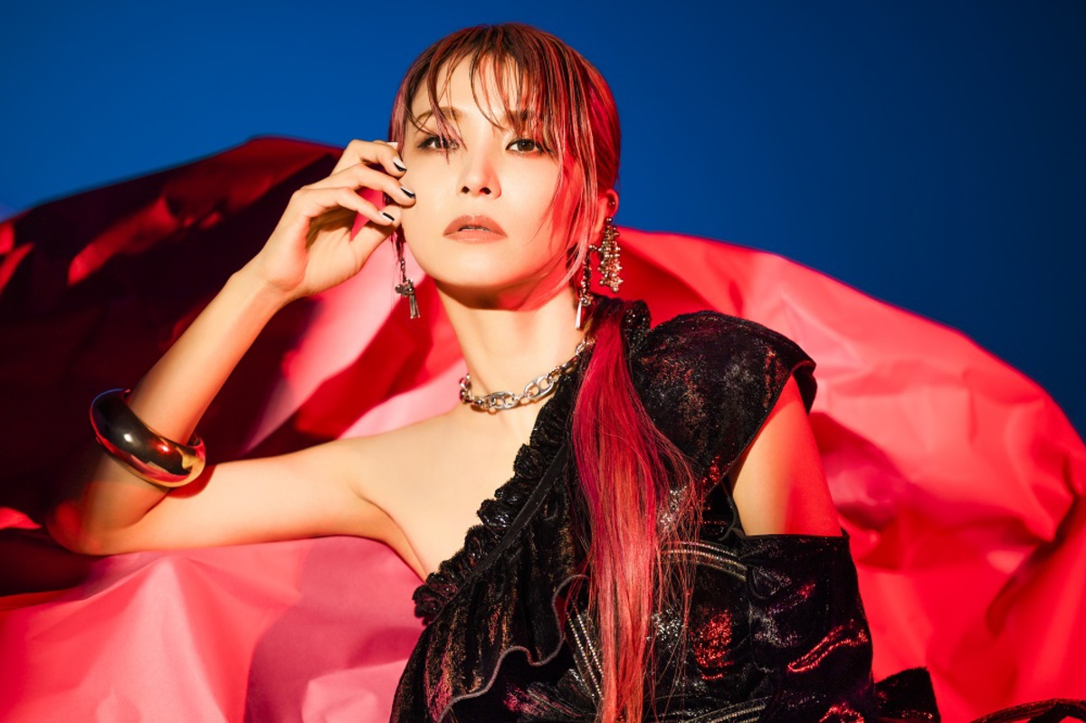 LiSA、2年ぶり6枚目のフル・アルバム『LANDER』11/16リリース決定。先行楽曲「NEW ME」配信＆MV公開