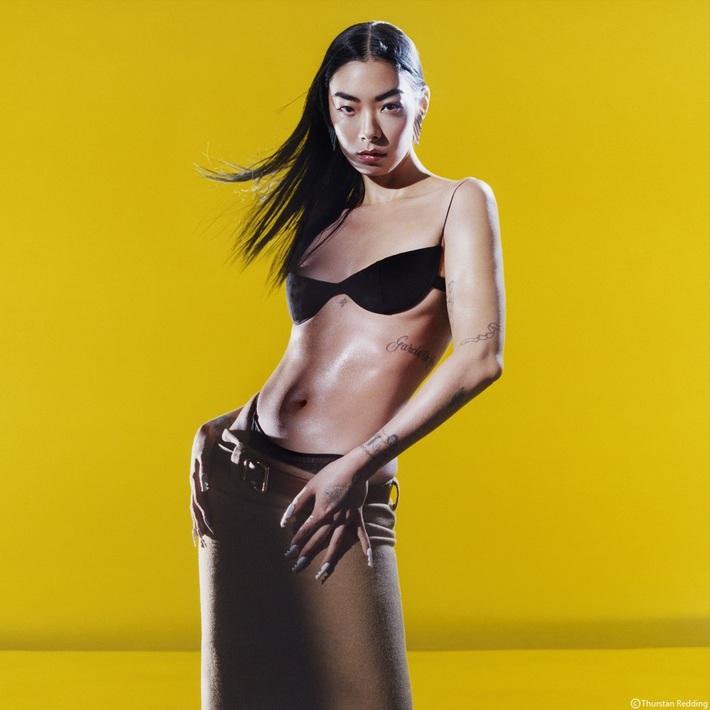 Rina Sawayama、初の来日ツアー決定。日本テレビ系"スッキリ"で披露した「This Hell」パフォーマンス映像公開