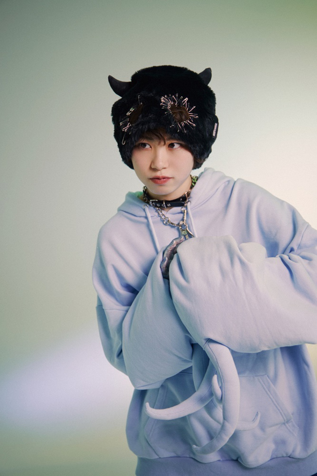 シンガー・ソングライター 汐れいら、5thシングル「踏み切りに