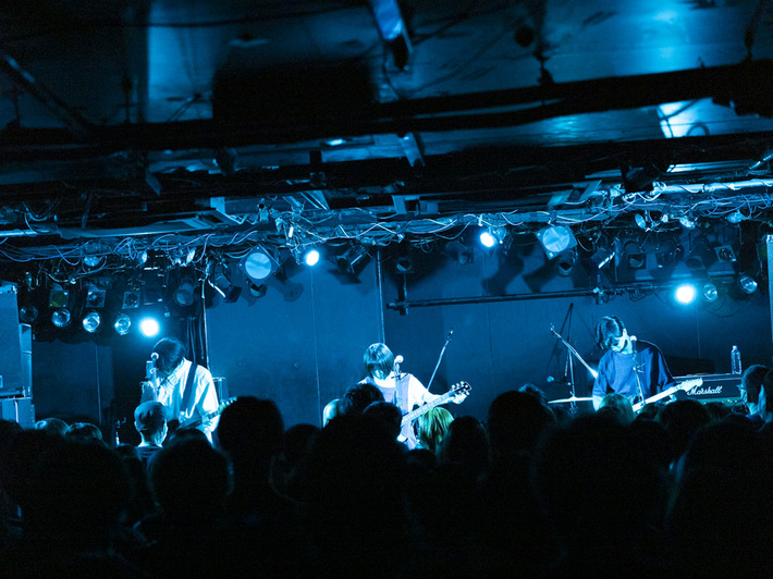 レイラ、地元ライヴハウスにてニュー・シングル「話をしよう」リリースを発表