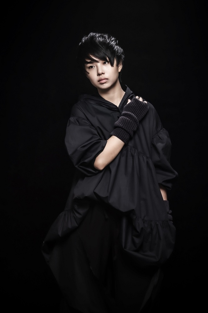 Maica_n、持って行き場のないジレンマをロック・テイストに歌ったデジタル・シングル「月が涙を流す夜」配信リリース。10/6にYouTubeライヴ実施